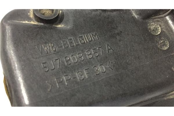 Recambio de tapa exterior combustible para skoda roomster (5j7) 1.4 friend referencia OEM IAM 5J7809857A  