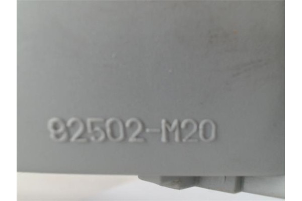 Recambio de piloto marcha atras para hyundai galloper santamo 2.0 referencia OEM IAM 92502M20  