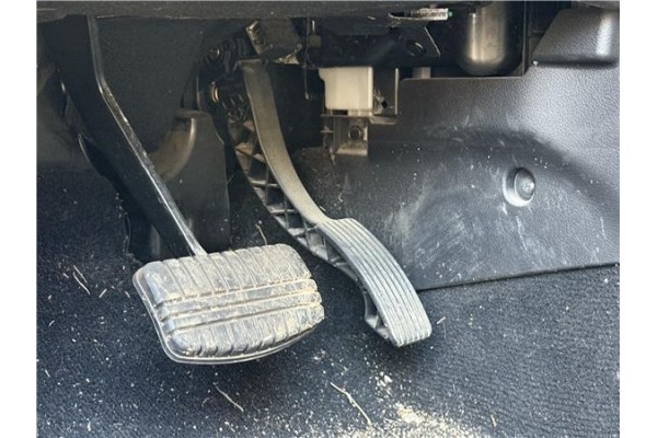 Recambio de pedal acelerador para mitsubishi outlander (gf0/gg0) 2.0 phev kaiteki 4wd (gg2w) referencia OEM IAM 1600A116  
