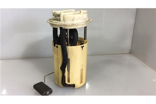 Recambio de bomba combustible para alfa romeo 147 (190) 1.9 jtd distinctive referencia OEM IAM 46557116 0580303011 46833708 , FI
