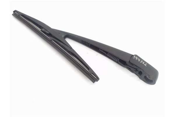 Recambio de brazo limpiaparabrisas trasero para suzuki swift iii (sg) 1.5 referencia OEM IAM 3882163J00 BMC19372 