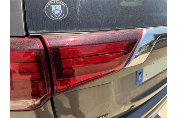 Recambio de piloto porton trasero izquierdo para mitsubishi outlander (gf0/gg0) 2.0 phev kaiteki 4wd (gg2w) referencia OEM IAM 8