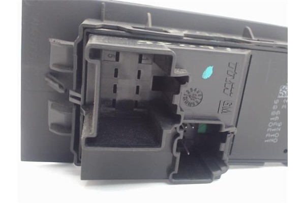 Recambio de mando elevalunas delantero derecho para opel astra j 1.7 cdti referencia OEM IAM 13301886  
