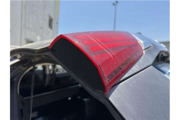 Recambio de piloto porton trasero izquierdo para mitsubishi outlander (gf0/gg0) 2.0 phev kaiteki 4wd (gg2w) referencia OEM IAM 8