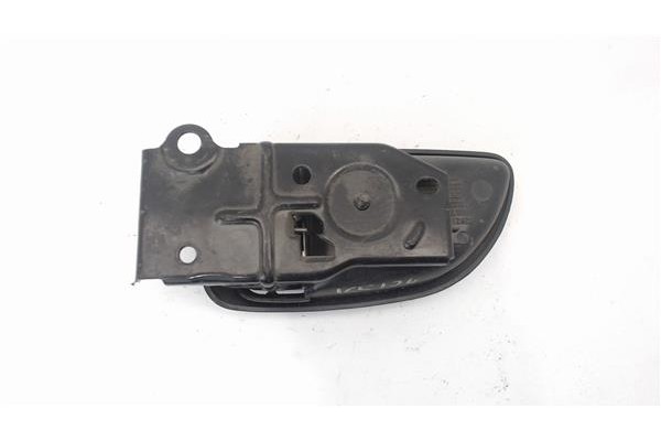 Recambio de manilla int. puerta delantero derecha para hyundai santa fe (sm) 2.0 gls crdi referencia OEM IAM 8262026010  