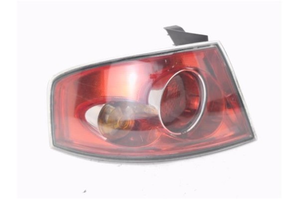 Recambio de piloto trasero izquierdo para seat ibiza (6l1) 1.4 16v referencia OEM IAM 6L6945095C 6L6945111B 