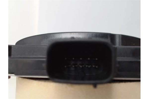 Recambio de centralita para toyota c-hr (x10) 2.0 hibrido referencia OEM IAM A2C7430820400 A2C7431800100 