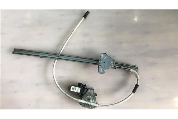 Recambio de mecanismo elevalunas delantero derecho para opel movano 2.5 furgón corto 2.8t referencia OEM IAM 400783  
