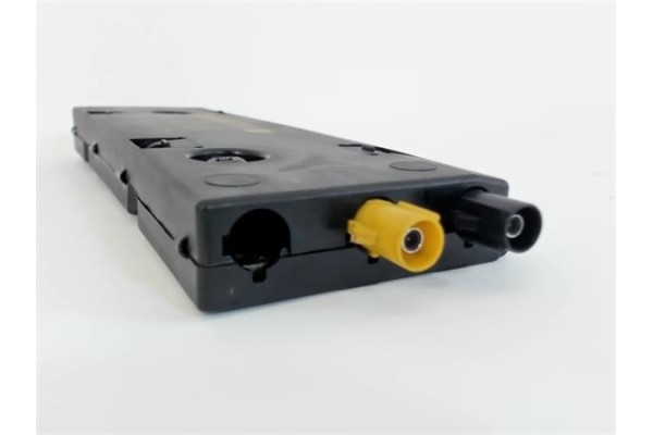 Recambio de centralita para bmw serie 1 berlina (e81/e87) 2.0 118d referencia OEM IAM 6520695890001  
