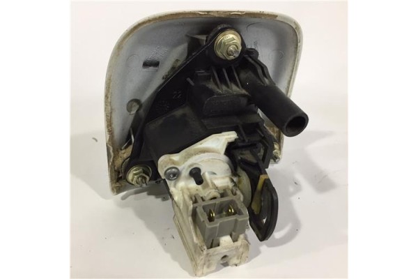 Recambio de maneta exterior porton para renault clio ii (xbo) 1.2 60cv referencia OEM IAM 8200060918 8200060917 