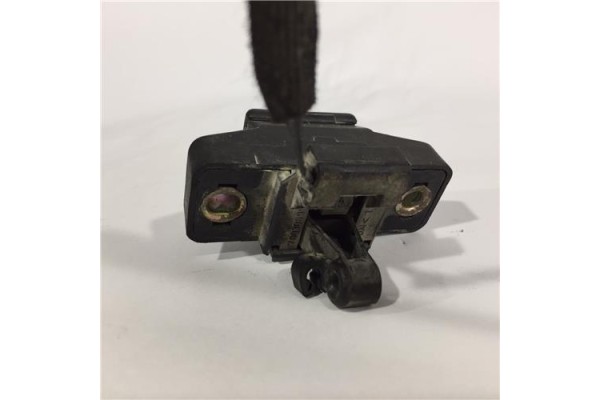Recambio de cerradura porton para renault clio ii (xbo) 1.2 60cv referencia OEM IAM 7700308997  