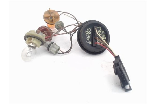 Recambio de portalámparas para skoda fabia (5j2) 1.2 referencia OEM IAM 5J0941813E 654621 