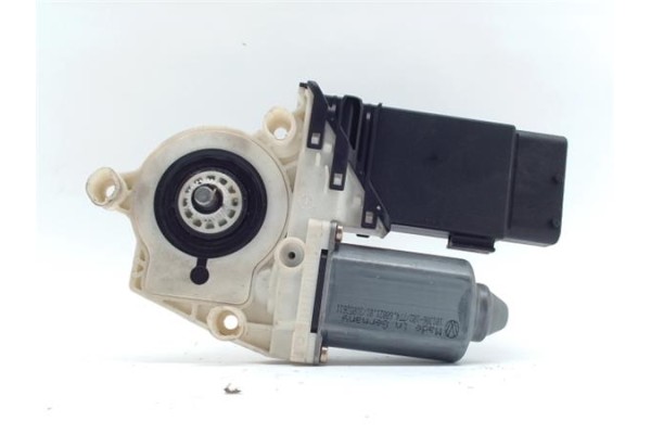Recambio de motor elevalunas delantero derecho para seat toledo (1m2) 1.6 16v referencia OEM IAM 1C1959802A 105527301 