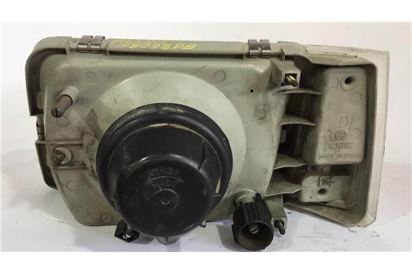 Recambio de faro delantero dcho para seat marbella 0.8 ce referencia OEM IAM 67628120 MARBELLA 
