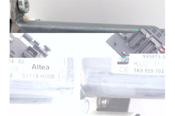 Recambio de motor elevalunas trasero derecho para seat altea xl (5p5) 1.9 tdi referencia OEM IAM 1K0959704M 973622106 