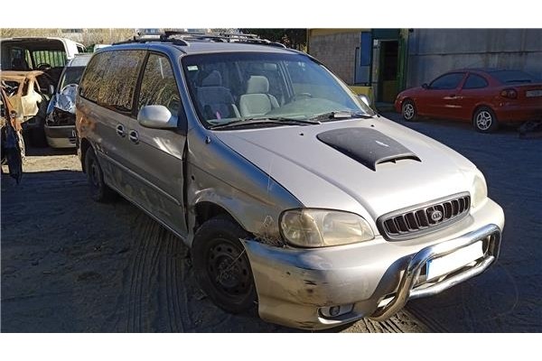 kia carnival del año 2000