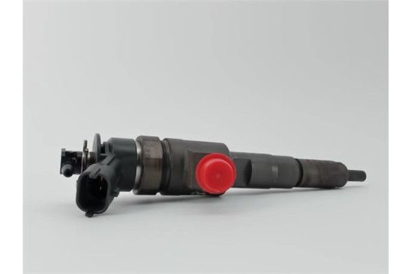 Recambio de inyector para peugeot 206 + 1.4 básico referencia OEM IAM 0445110252 565889 
