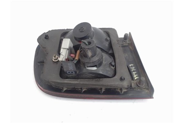 Recambio de piloto porton trasero izquierdo para honda civic berl. 3/4 (ej/ek) referencia OEM IAM   