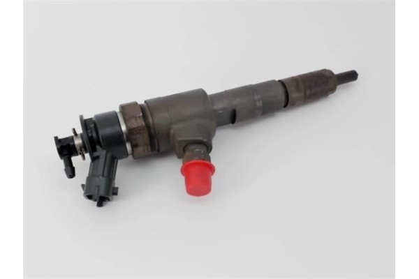Recambio de inyector para peugeot 206 + 1.4 básico referencia OEM IAM 0445110252 565889 