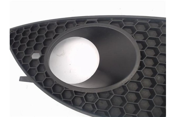 Recambio de rejilla paragolpes delantero derecha para seat altea (5p1) 1.9 tdi referencia OEM IAM 5P0853666A  