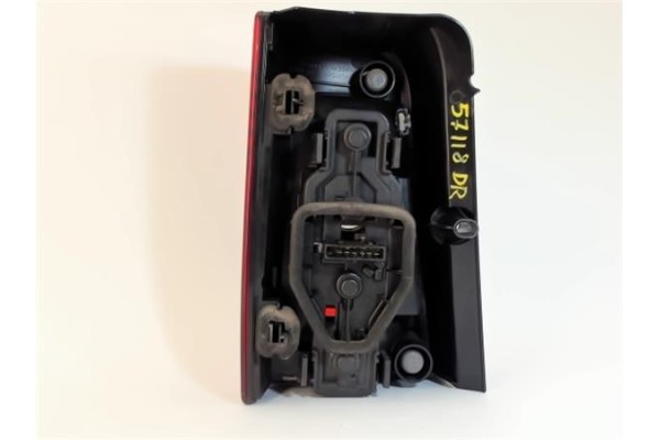 Recambio de piloto trasero derecho para peugeot partner (s2) 2.0 combi plus referencia OEM IAM 9657976980 9657976780 