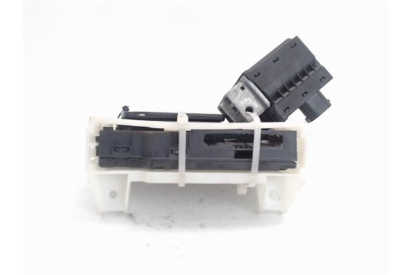 Recambio de clausor para renault captur i 0.9 zen referencia OEM IAM 285971998R 805640003R 