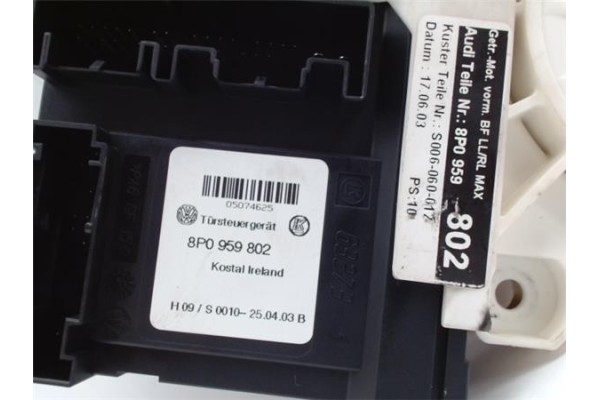 Recambio de motor elevalunas delantero derecho para audi a3 (8p1) 2.0 tdi 16v referencia OEM IAM 8P0959802 S006060012 