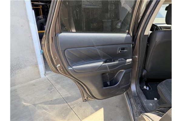 Recambio de puerta trasero izquierda para mitsubishi outlander (gf0/gg0) 2.0 phev kaiteki 4wd (gg2w) referencia OEM IAM 5730B639