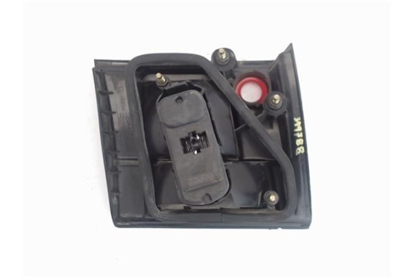 Recambio de piloto porton trasero derecho para saab 9-3 berlina referencia OEM IAM   