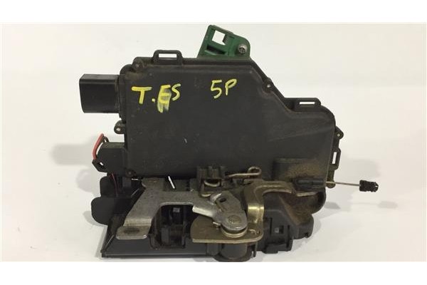 Recambio de cierre electromagnetico trasero izquierdo para volkswagen golf iv berlina (1j1) 1.9 tdi referencia OEM IAM 3B4839015