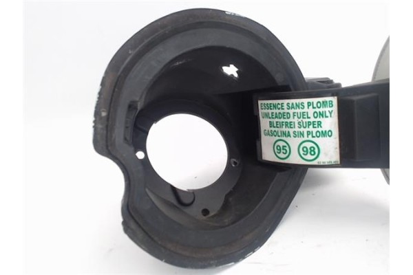 Recambio de tapa exterior combustible para renault twingo (cn0_) 1.2 16v (cn0a) referencia OEM IAM 8200637765  