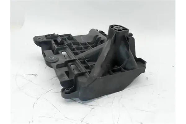 Recambio de protector soporte bateria para volkswagen polo v (6r1) 1.2 sport referencia OEM IAM SR0915331  