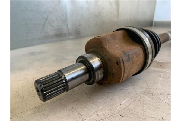 Recambio de palier delantero izquierdo para peugeot 207 cc cabrio-coupé 1.6 básico referencia OEM IAM 9651309980 3272LA 