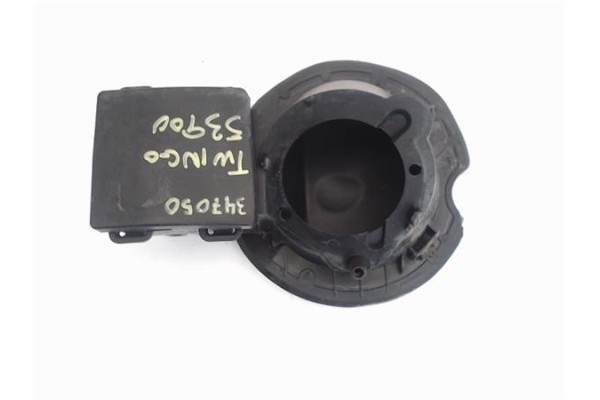 Recambio de tapa exterior combustible para renault twingo (cn0_) 1.2 16v (cn0a) referencia OEM IAM 8200637765  