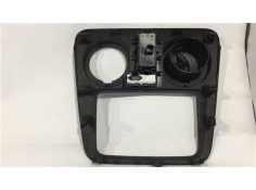 Recambio de consola para dacia dokker 1.5 ambiance referencia OEM IAM 682606882R  
