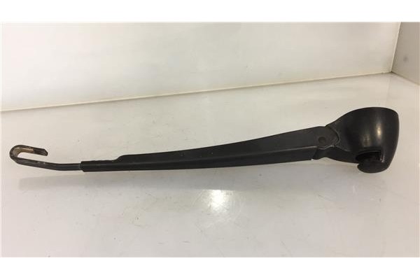 Recambio de brazo limpiaparabrisas trasero para audi a3 (8l) 1.9 tdi ambiente referencia OEM IAM 8D9955407A  