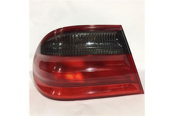 Recambio de piloto trasero izquierdo para mercedes-benz clase e (bm 210) berlina 2.6 240 (210.062) referencia OEM IAM 2108208164