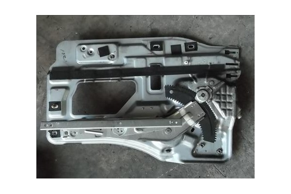 Recambio de elevalunas electrico trasero izquierdo para hyundai santa fe (sm) 2.0 gls crdi referencia OEM IAM 8340526000  