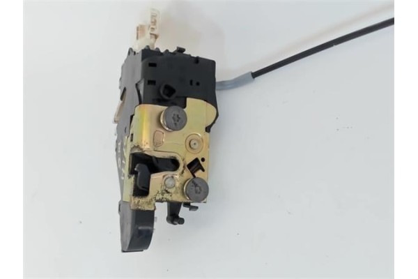 Recambio de cerradura puerta delantero izquierda para citroen c4 coupe 1.6 hdi referencia OEM IAM 9647173980F03  