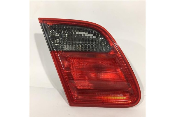 Recambio de piloto interior izquierdo para mercedes-benz clase e (bm 210) berlina 2.6 240 (210.062) referencia OEM IAM 210820856
