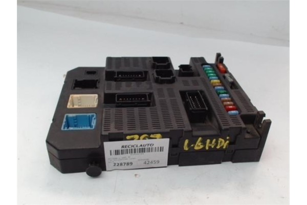 Recambio de caja fusibles/rele para peugeot 207 1.6 hdi referencia OEM IAM 9659285380  