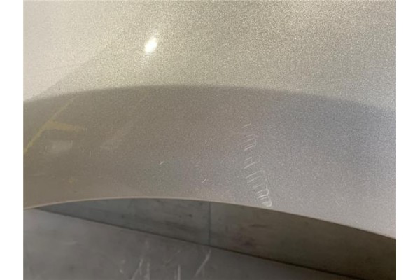 Recambio de aleta delantero izquierda para citroen c4 berlina 2.0 exclusive referencia OEM IAM 7840Q3  