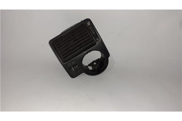 Recambio de rejilla entrada de aire para volkswagen golf iv berlina (1j1) 1.9 advance referencia OEM IAM 1J1815715A  