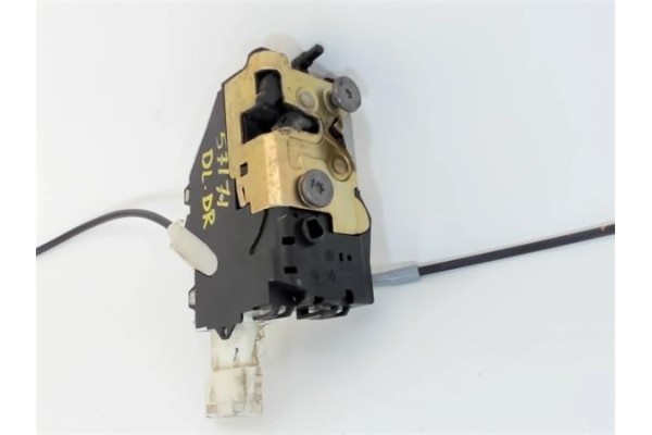 Recambio de cerradura puerta delantero derecha para citroen c4 coupe 1.6 hdi referencia OEM IAM 9136EV  