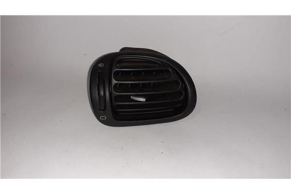 Recambio de rejilla entrada de aire para peugeot 206 1.1 e-music referencia OEM IAM 9632184877  