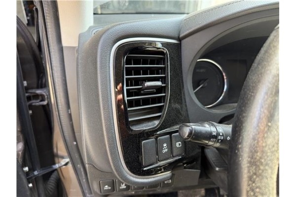 Recambio de rejilla entrada de aire para mitsubishi outlander (gf0/gg0) 2.0 phev kaiteki 4wd (gg2w) referencia OEM IAM 8030A203 
