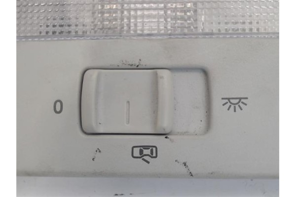 Recambio de luz delantero central techo para volkswagen polo v (6r1) 1.2 sport referencia OEM IAM 6Q0947105  