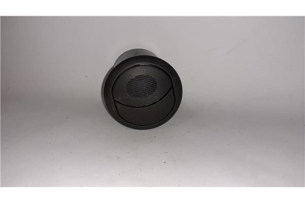 Recambio de rejilla entrada de aire para fiat i doblo (119) 1.3 16v multijet active com. (55kw) referencia OEM IAM 225363  