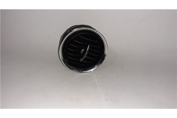 Recambio de rejilla entrada de aire para seat ibiza (6l1) 1.2 cool referencia OEM IAM   