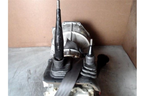 Recambio de caja cambios manual para opel frontera a 2.4 i (53mwl4) referencia OEM IAM 21000P4AA00  